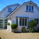 Modern Cottage With Large Hot Tub