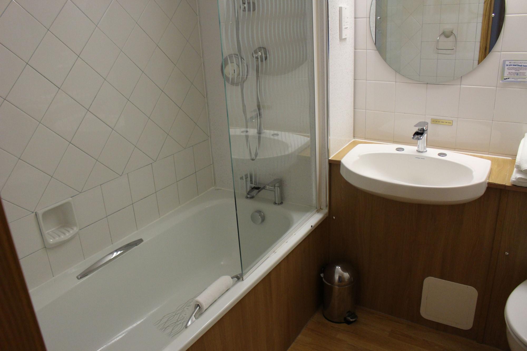 Salterns Harbourside 3*