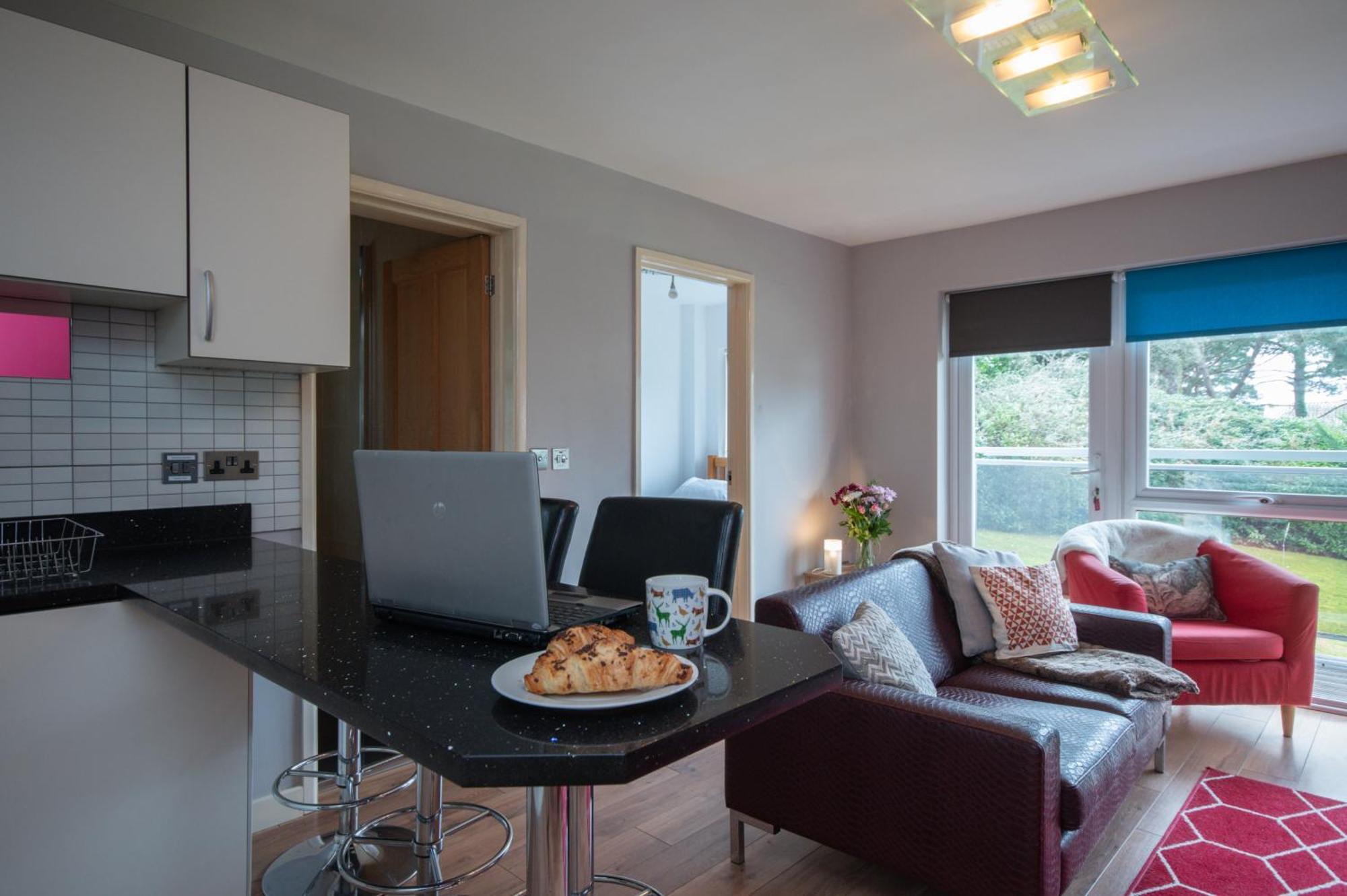 Apartment Dog Friendly In Sandbanks Peninsula Poole