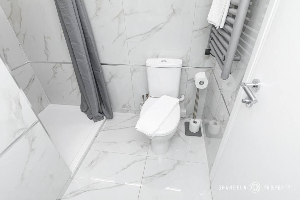 Mousehole By Grandeur Apartment *
