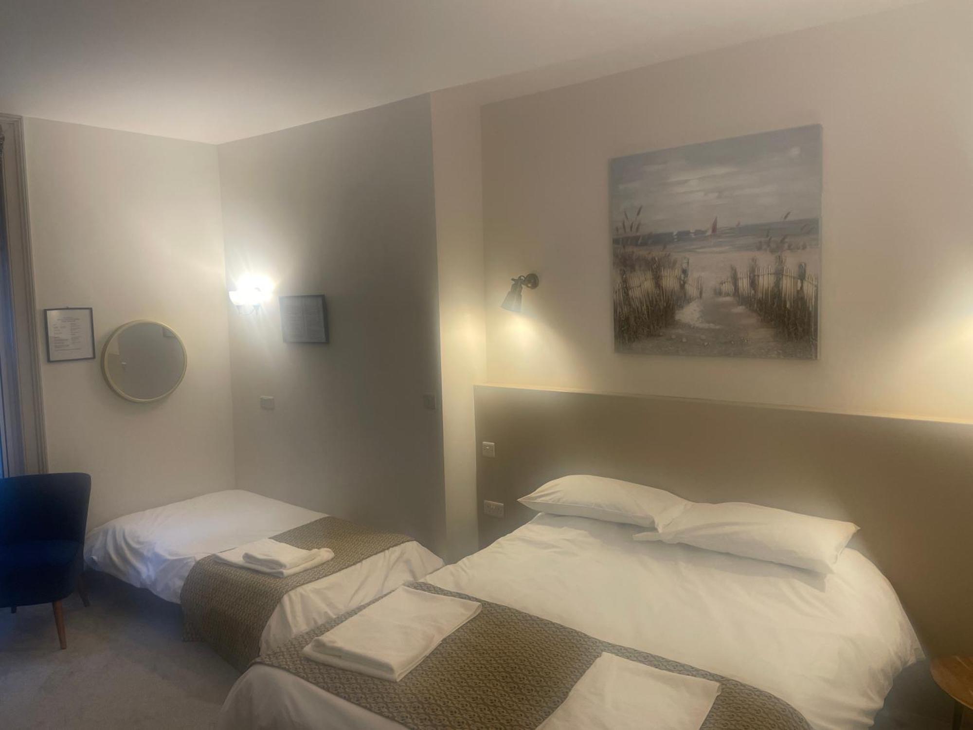 The Old Custom House Apartment