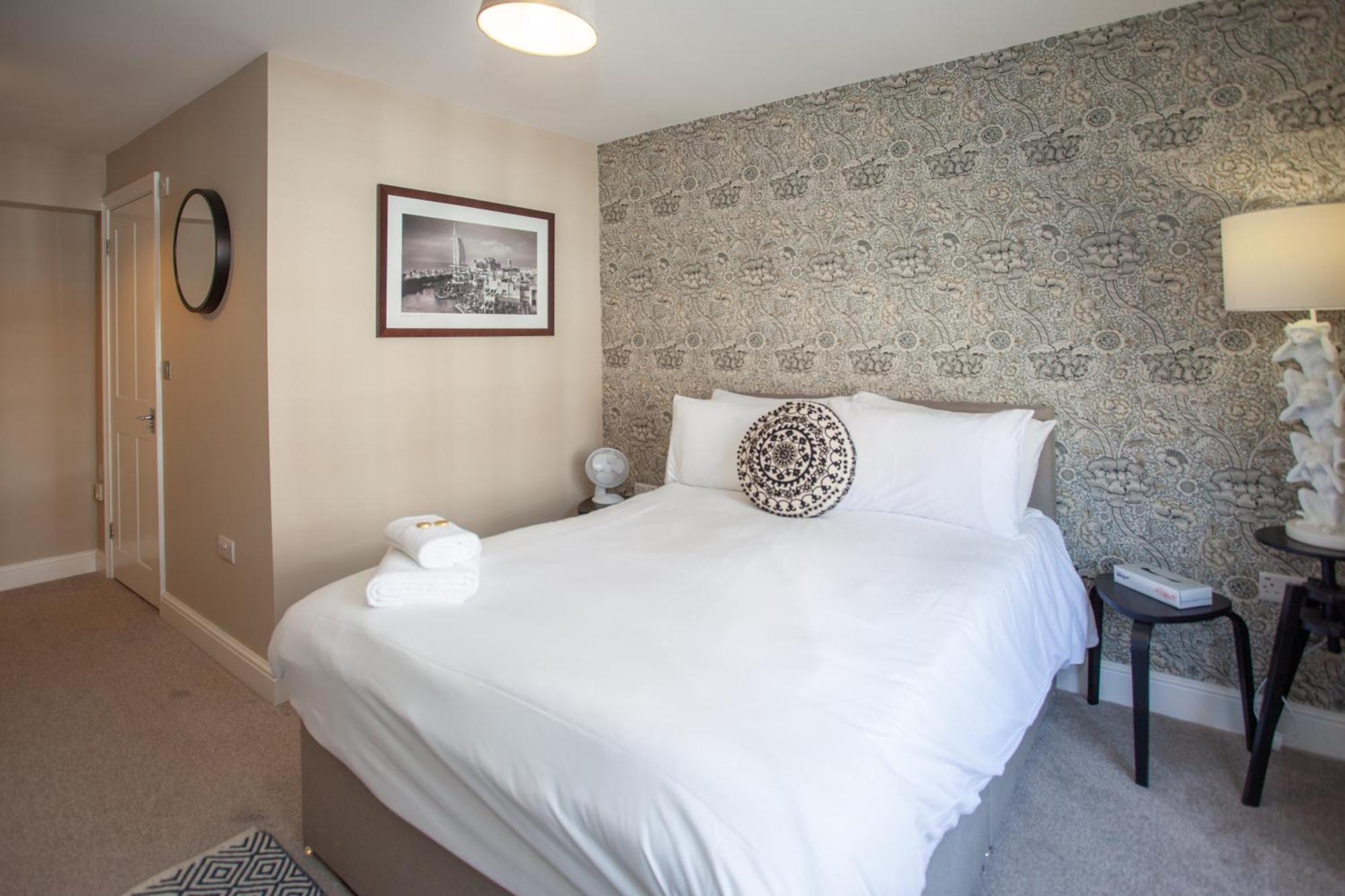 Inn The Crown *