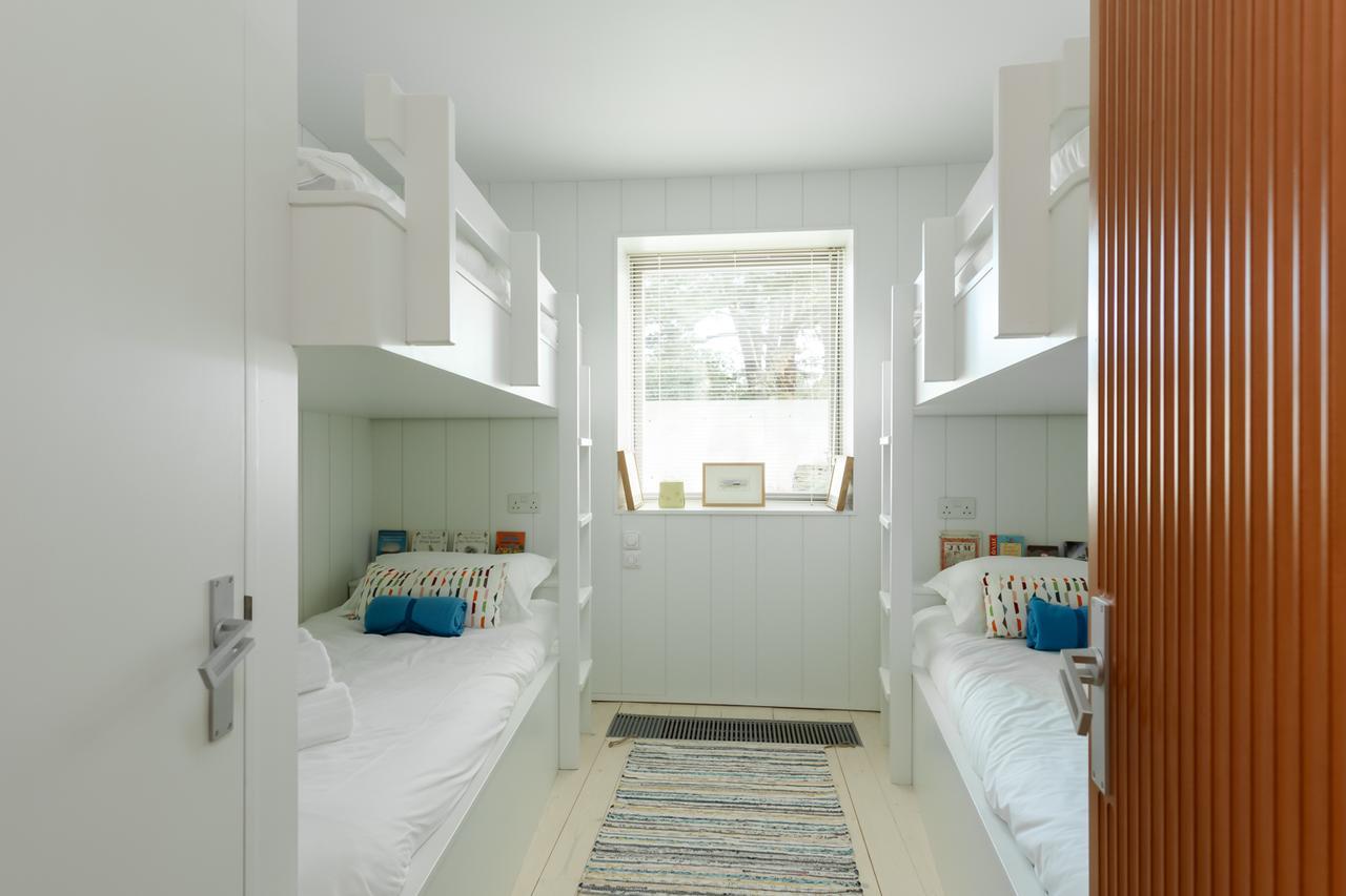 The Houseboat