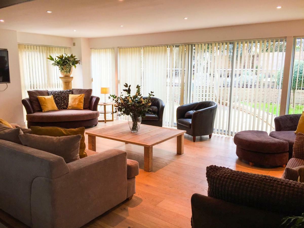 Deluxe Modern House Holiday home Poole