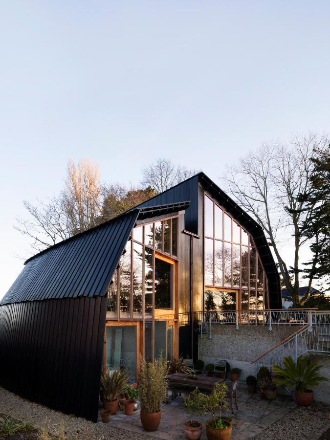 Villa The Houseboat Poole