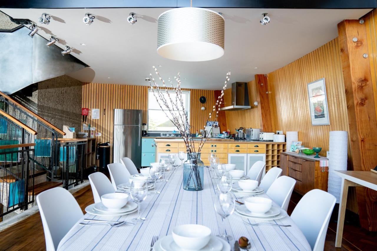 The Houseboat Villa