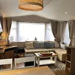Cosy, Coastal Themed Holiday Home, Rockley Park, Poole, Dorset