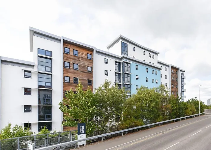 Experience Modern Student Living At Corfe House In Bournemouth