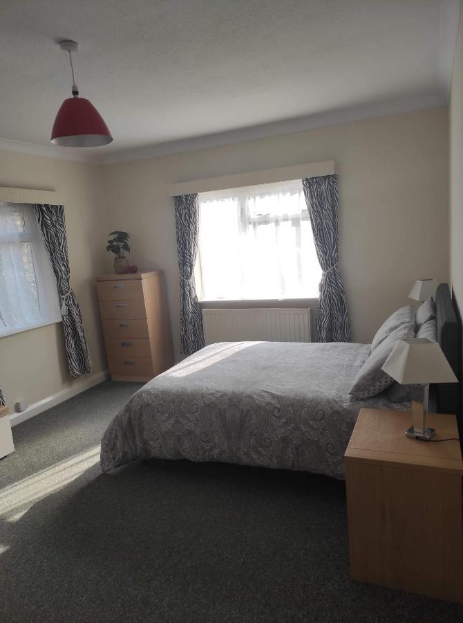 Double Room Sandbanks, Poole, Dorset, Free Parking Poole