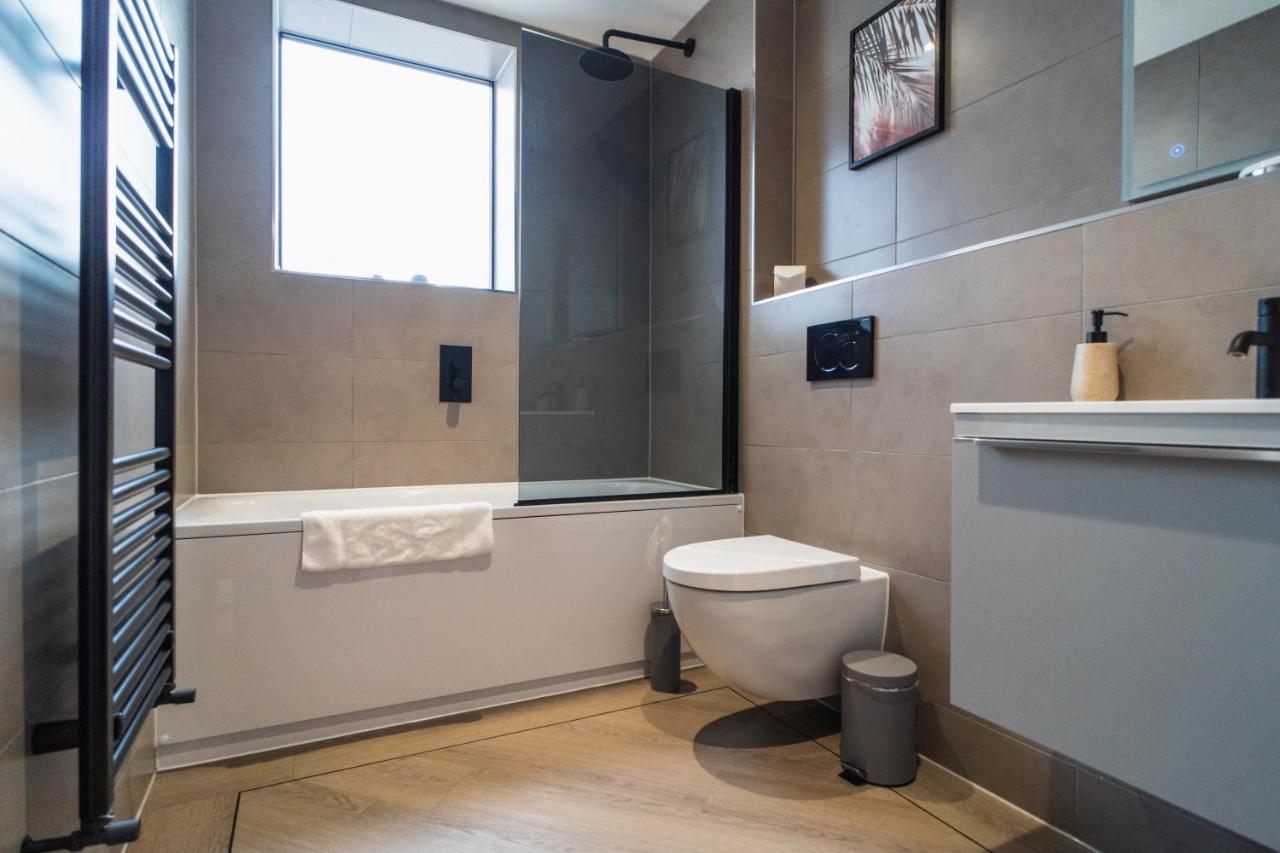 Apartment No Seven Harbour Side *