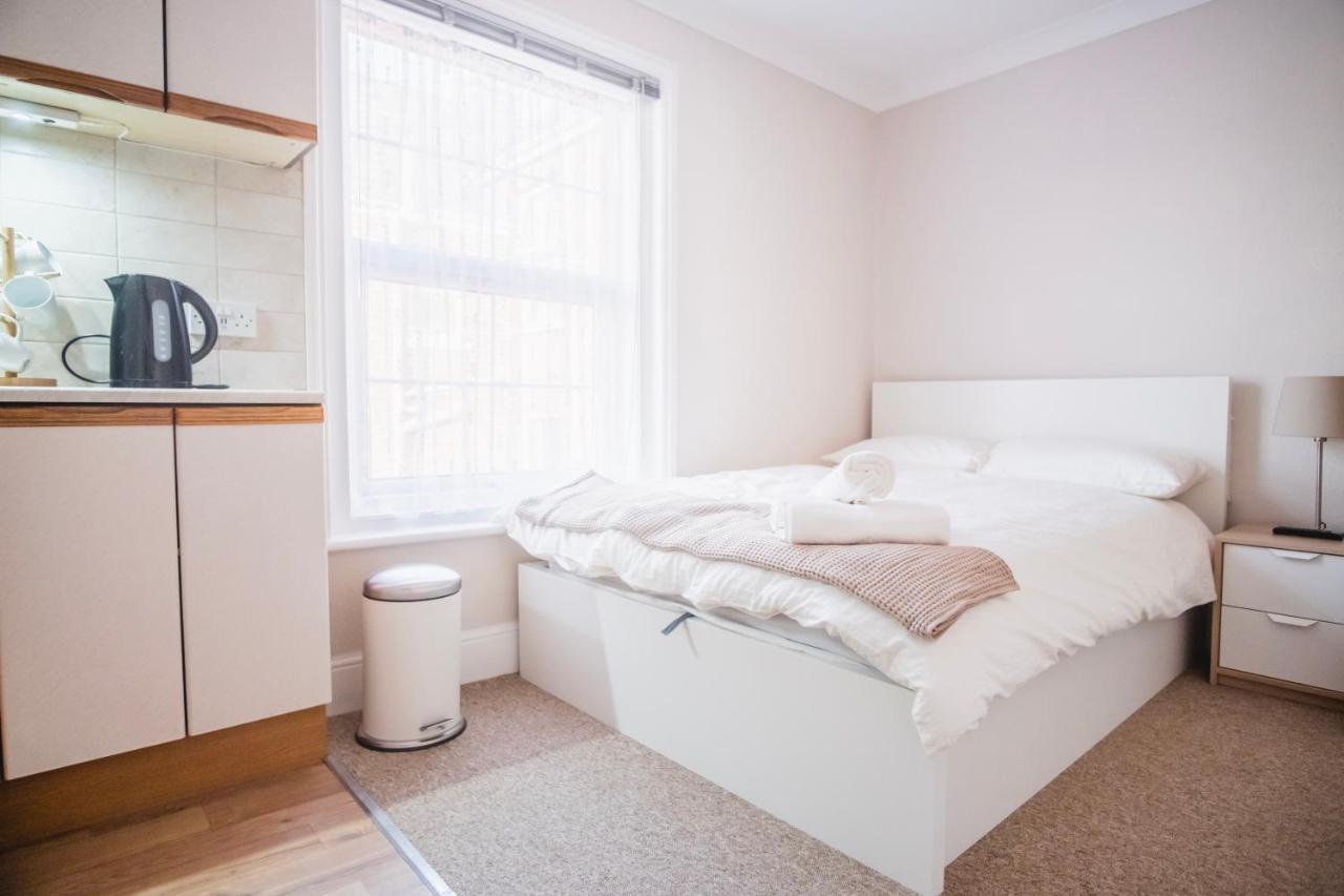 Guest house Poole Stay