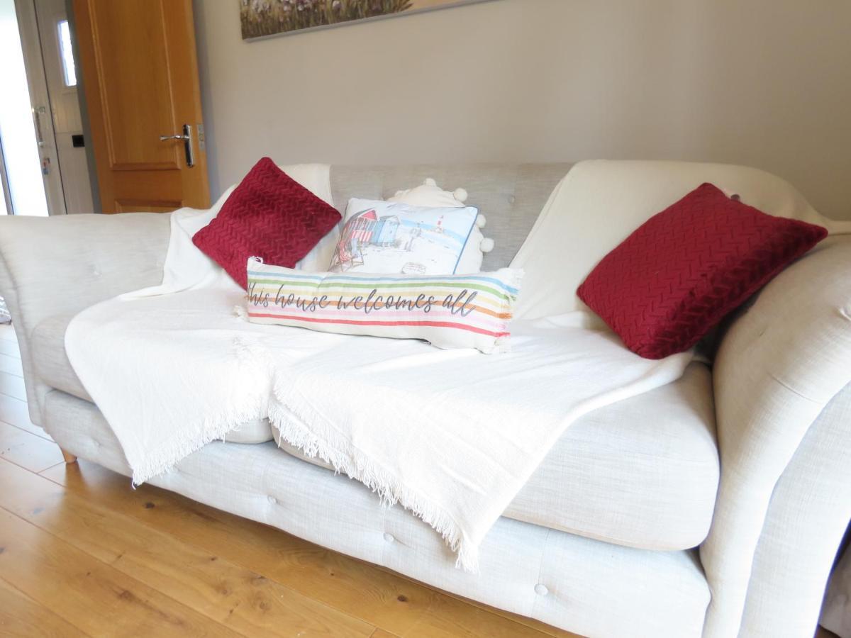 Entire Seaside Luxury With On Site Parking! *