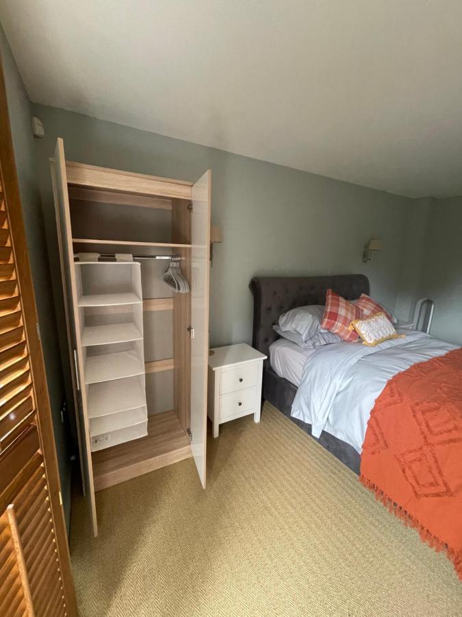 Entire Seaside Luxury With On Site Parking! Holiday home Poole