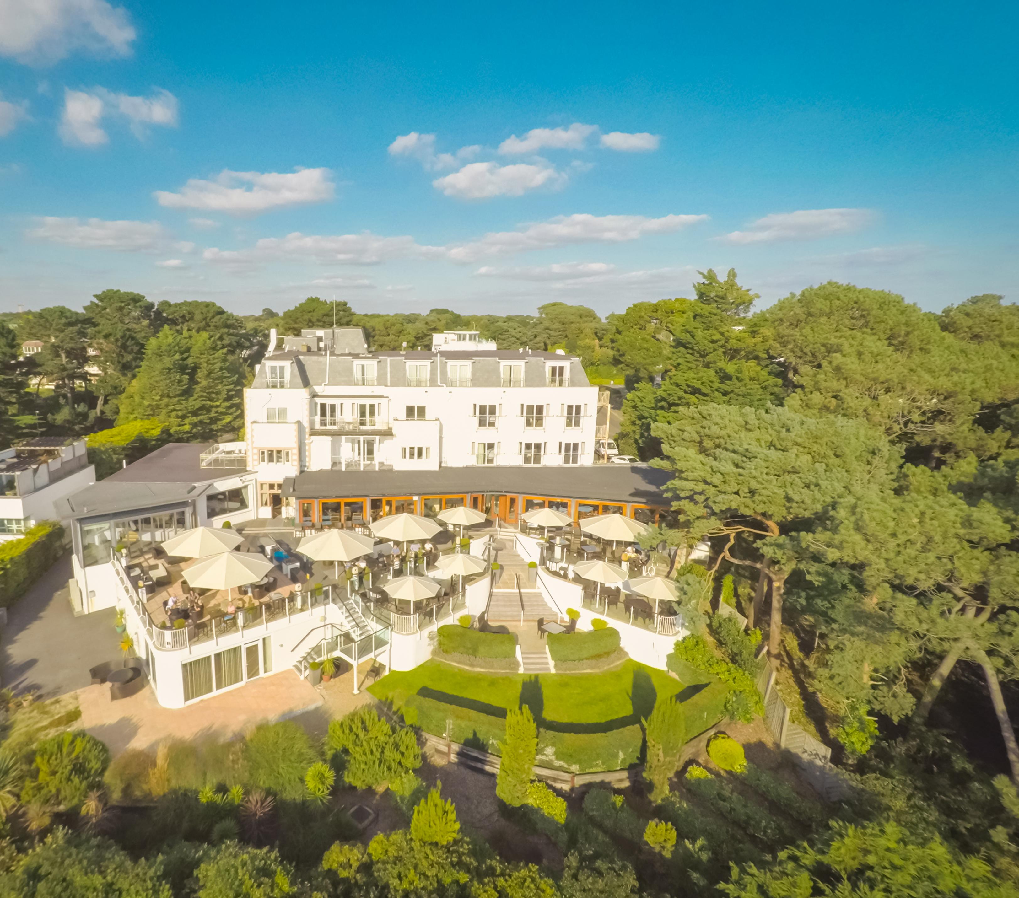 Harbour Heights 4*