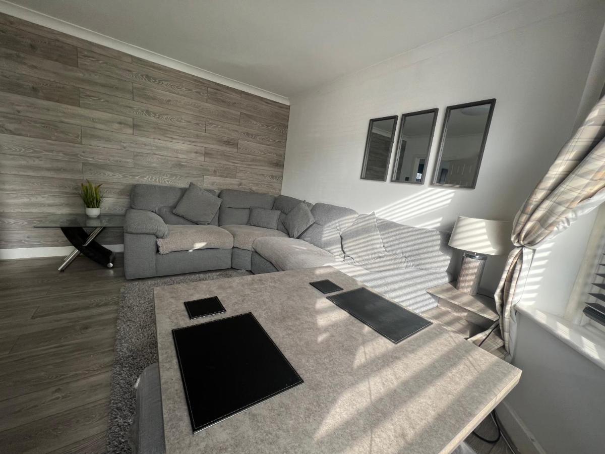 Bungalows Near Sandbanks Beach Holiday home Poole