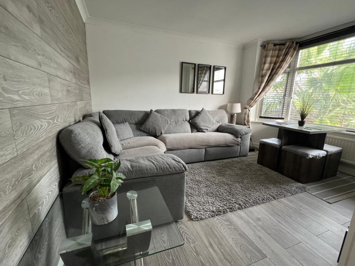 Holiday home Bungalows Near Sandbanks Beach *
