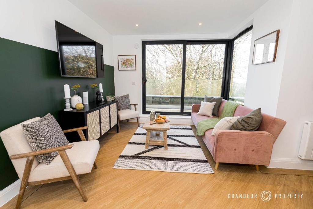 Aurora Penthouse By Grandeur Apartment Poole