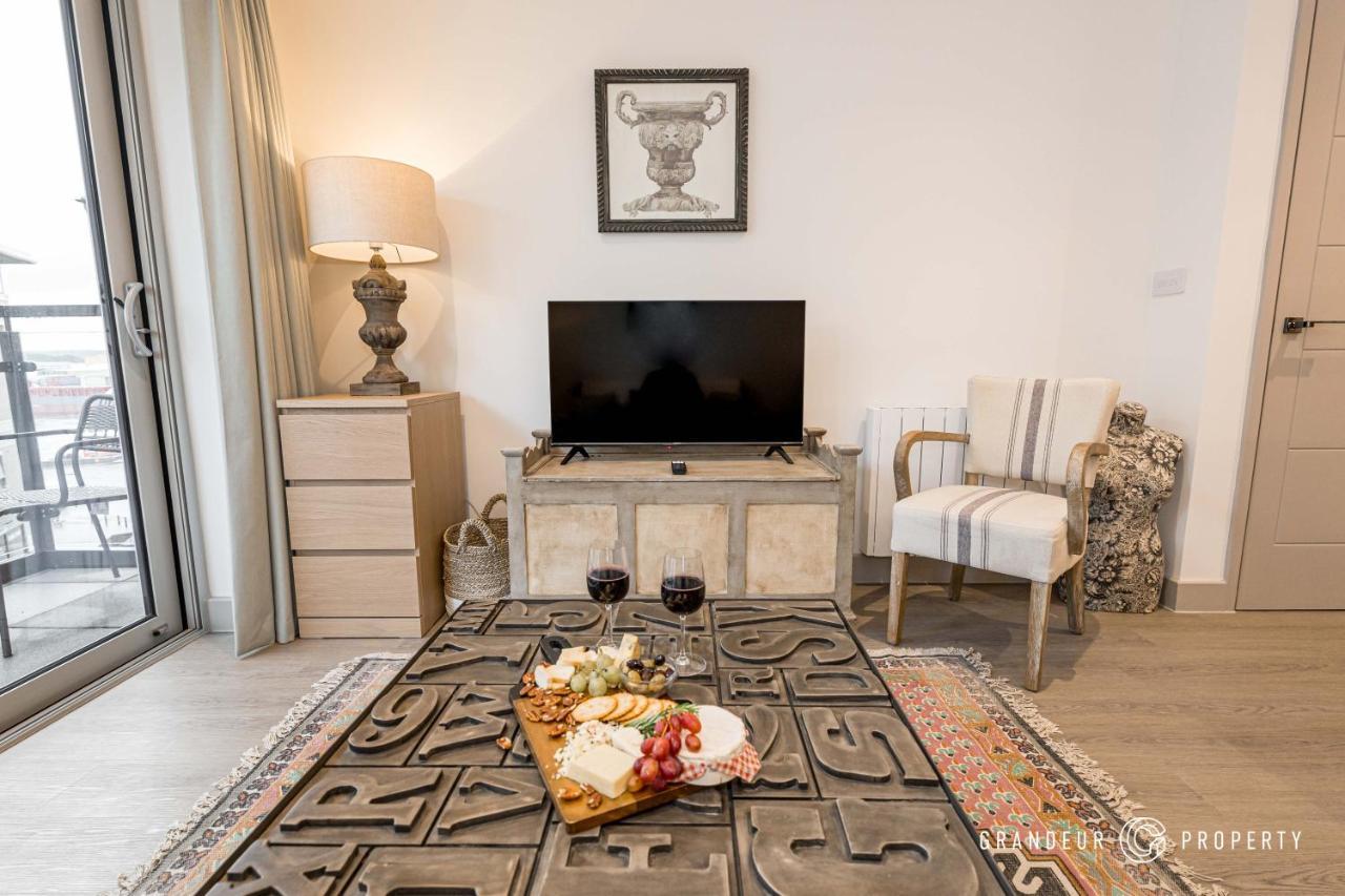 Vespasian's Abode By Grandeur