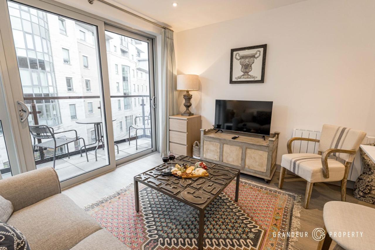 Vespasian's Abode By Grandeur Apartment *