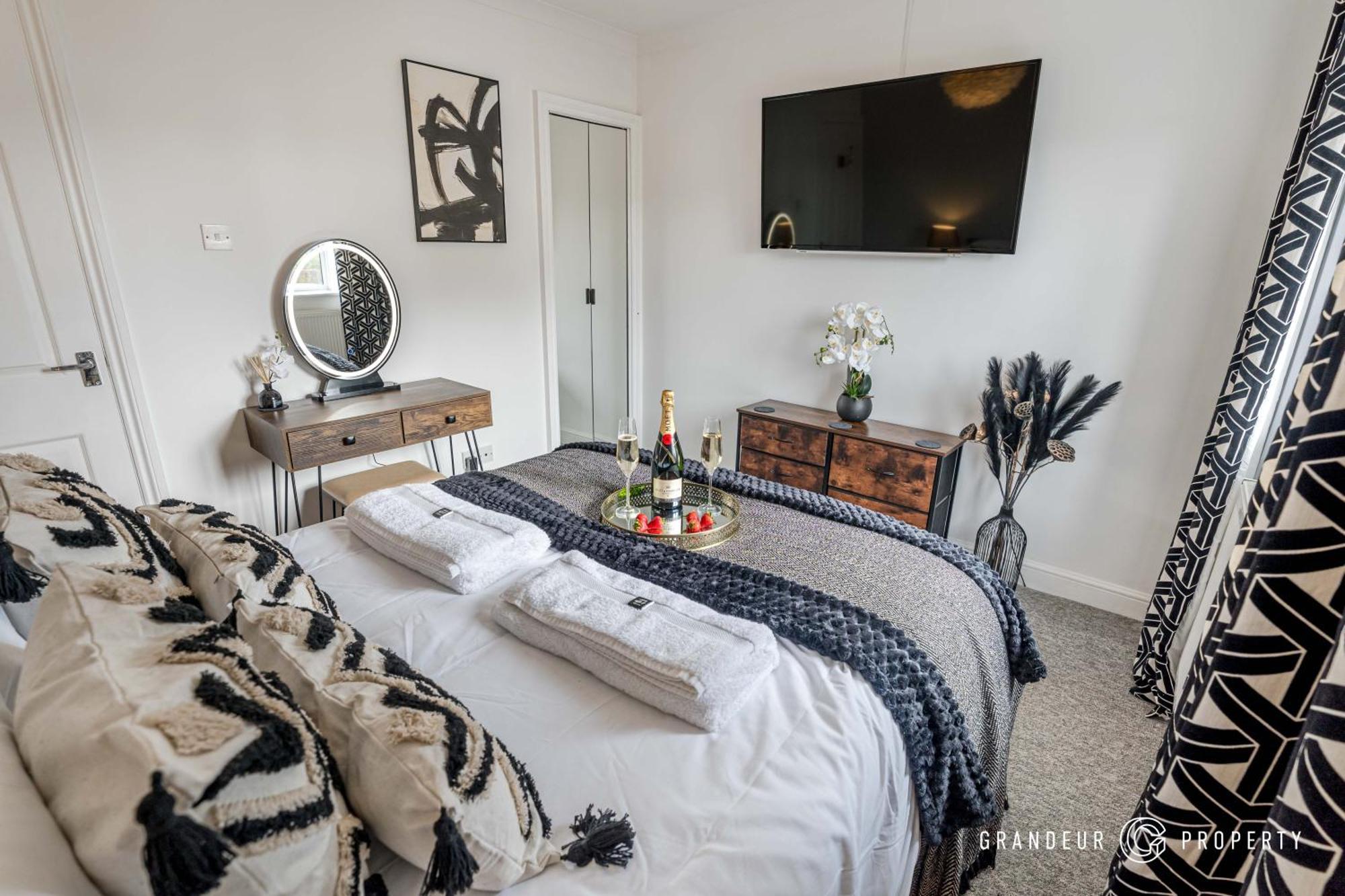 Apartment The Catalina Breeze By Grandeur Poole