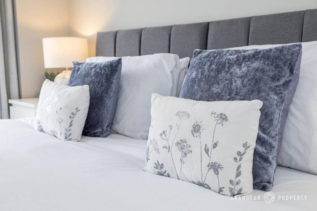 Sarnia Retreat By Grandeur * Poole