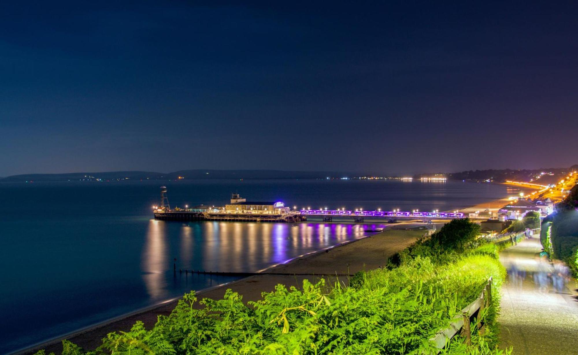 Bournecoast: Large Near / Shops -hb8380 * Poole