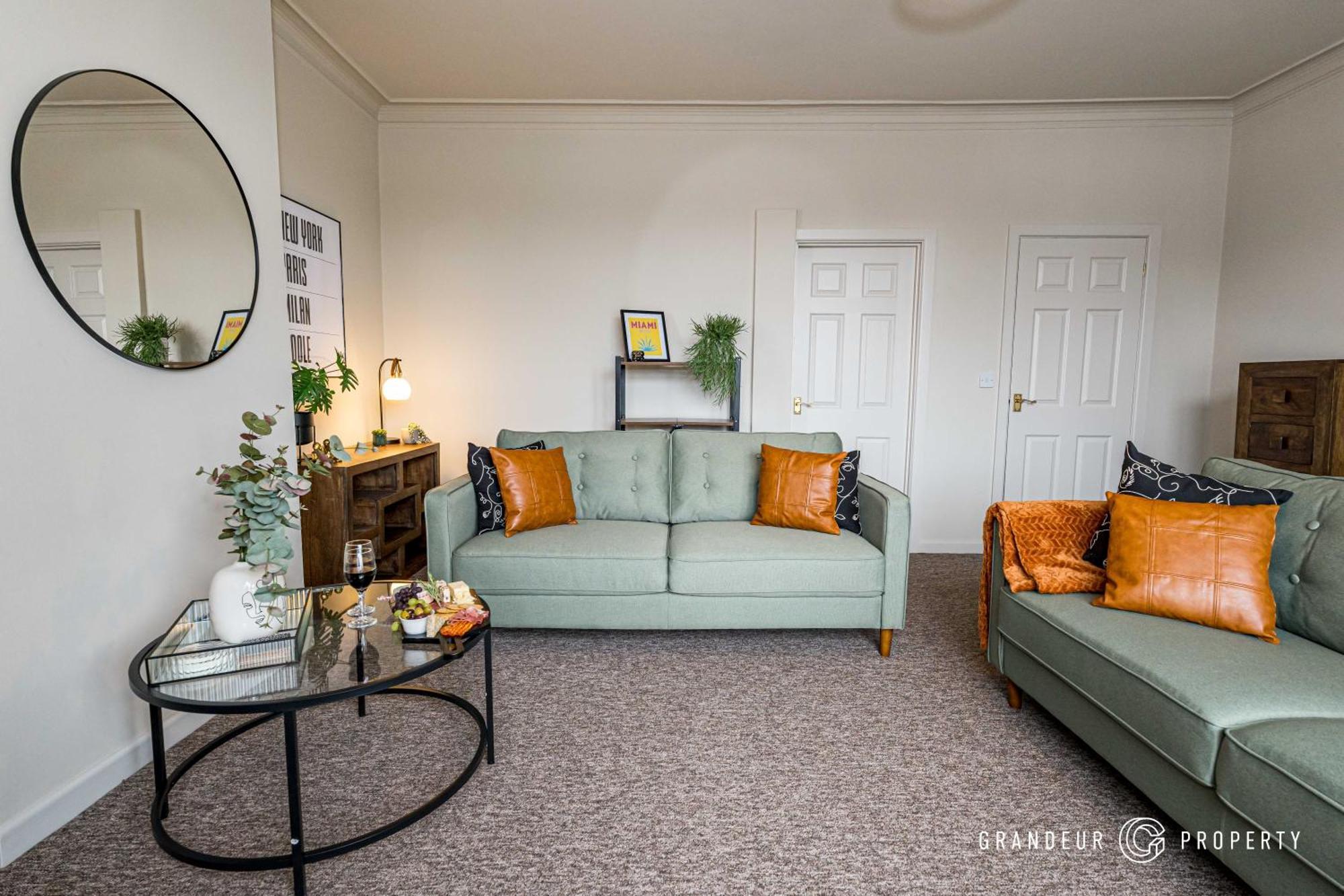 Parkstone By Grandeur Apartment