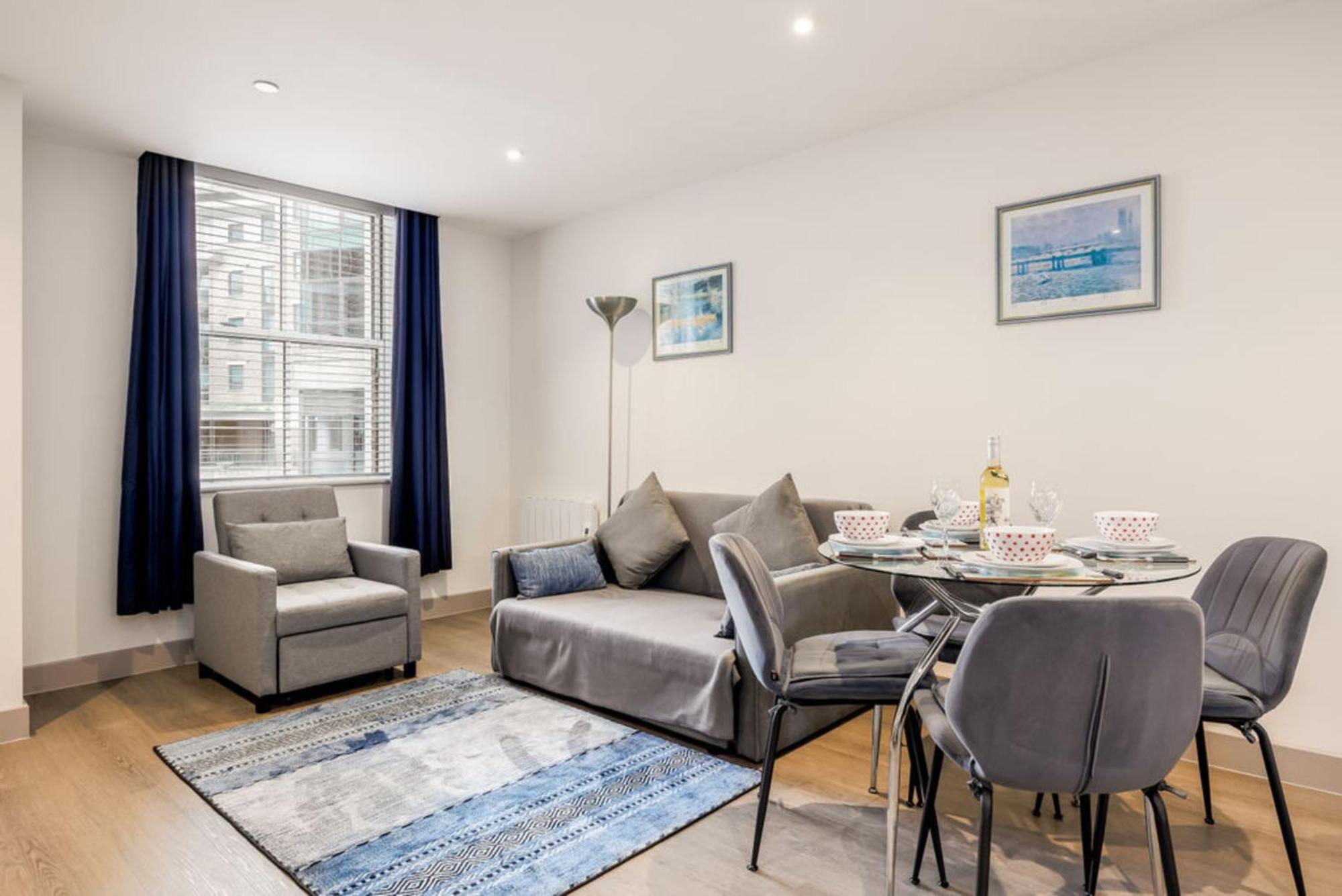 Beau Holiday home *