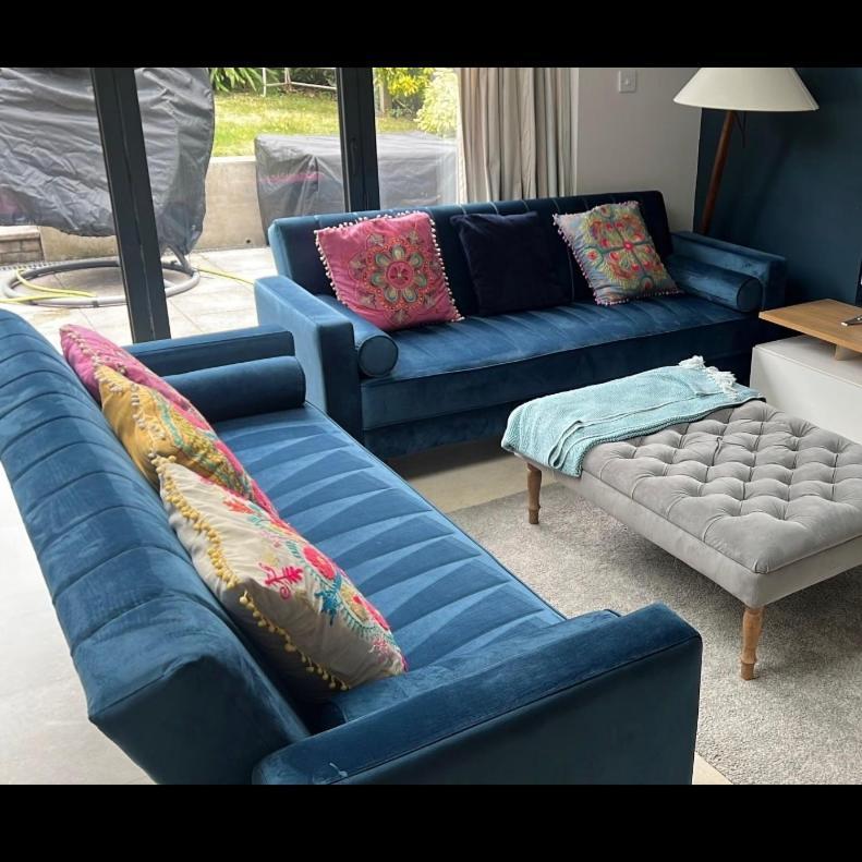 Beautiful 4 Double Bedroom House In With Hot Tub, Near Sandbanks Holiday home