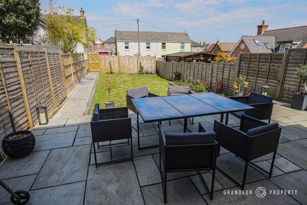 Buckland Heights By Grandeur Apartment *