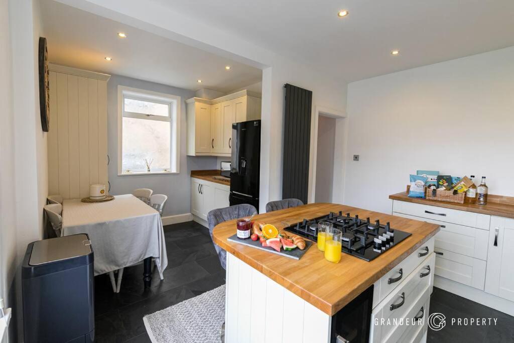 Apartment Buckland Heights By Grandeur