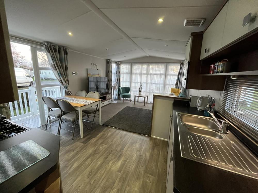 Rockley Park Private Homes * Poole