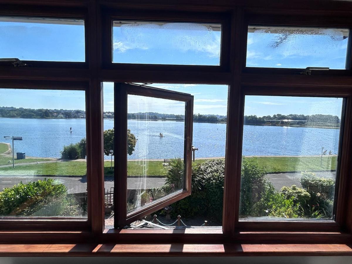 Your Side Retreat Sleeps 10-12 Nr Park & Sea * Poole