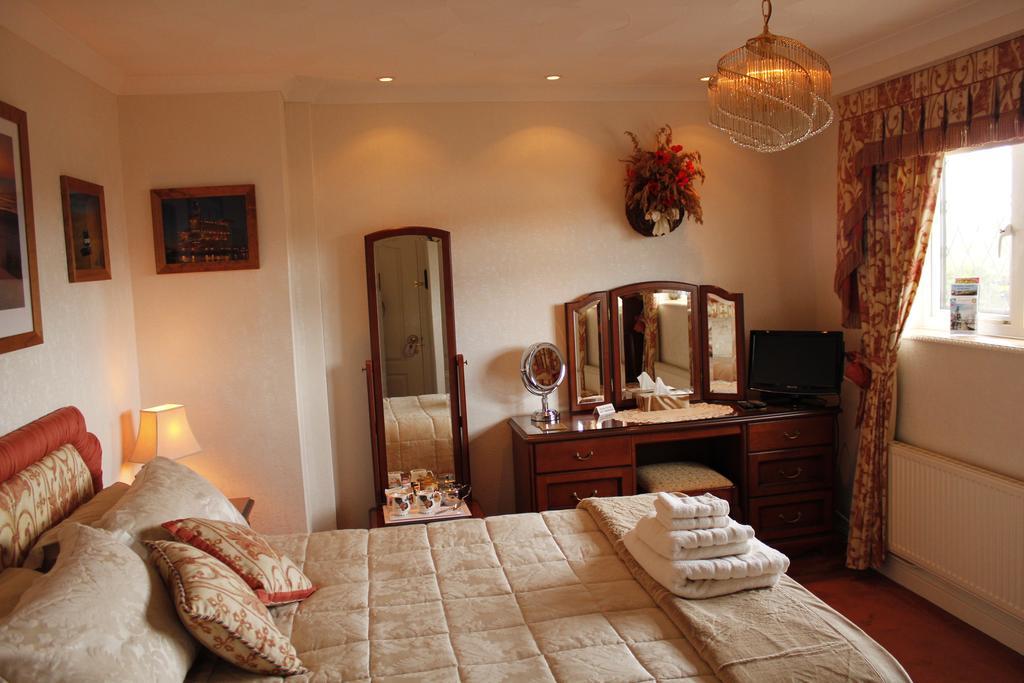 Pineview Guest house Poole