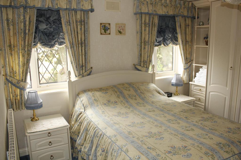 Pineview Guest house *