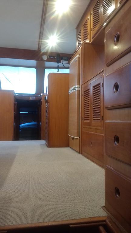 Botel Motor Yacht Calypso Poole