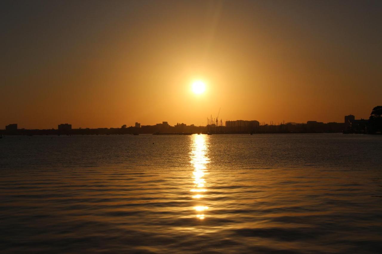 Salterns Harbourside 3*