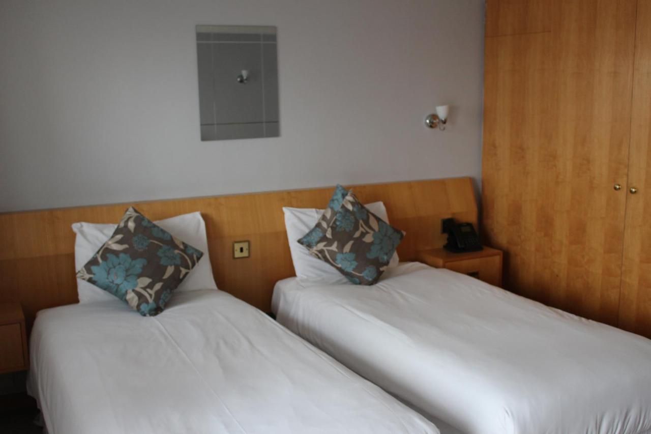 Salterns Harbourside Hotel 3*