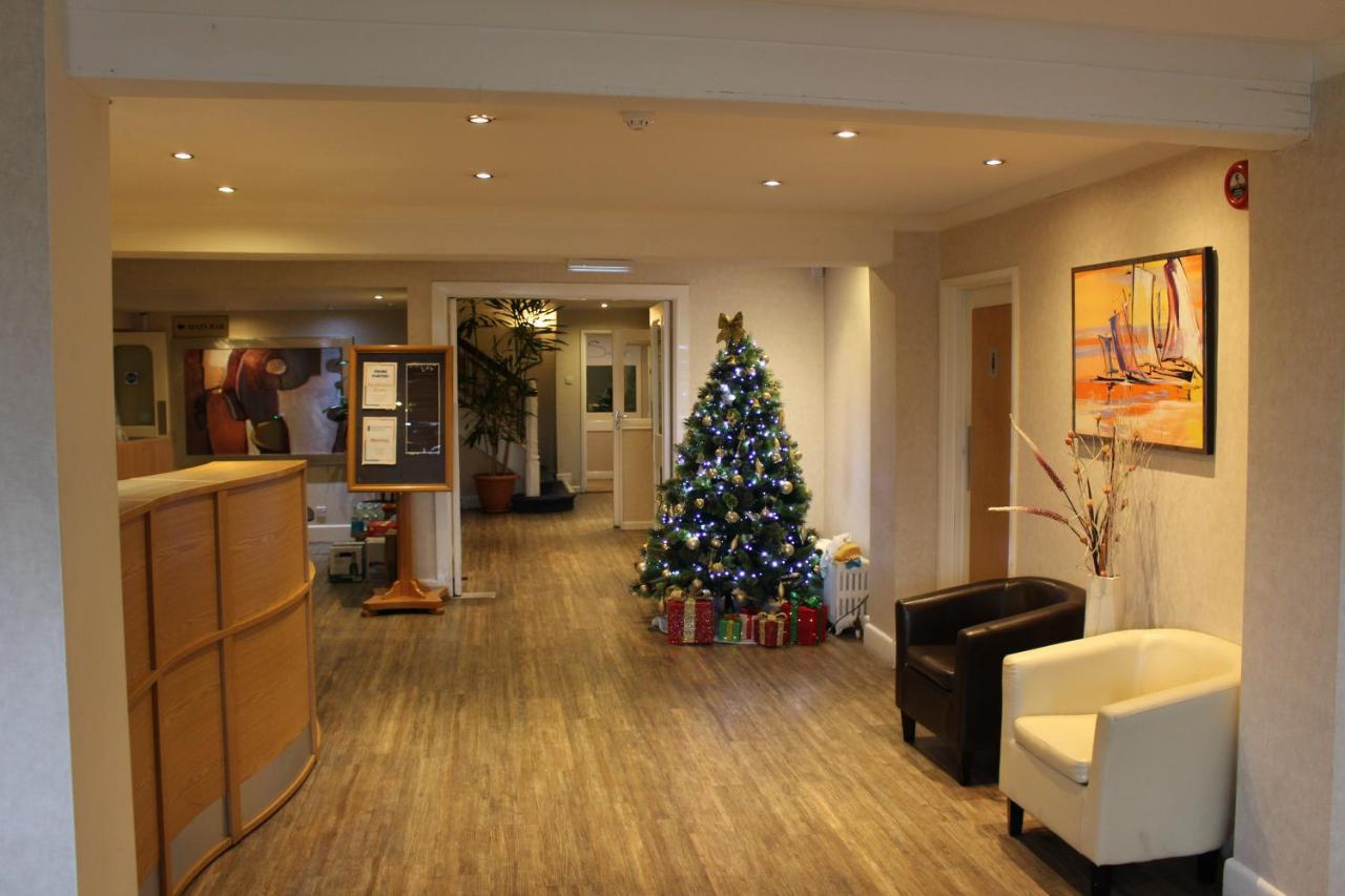Salterns Harbourside 3*
