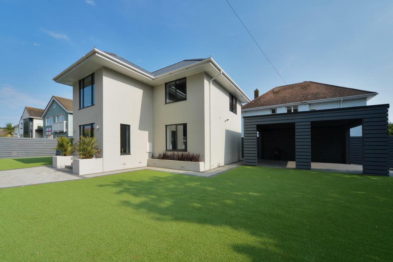 43 Panorama Road *