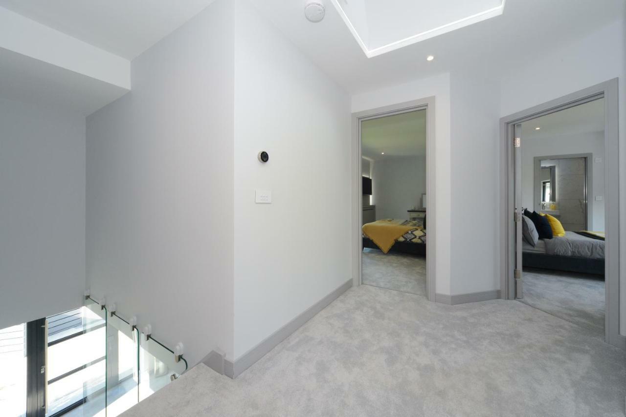 43 Panorama Road * Poole