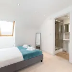 Aderta Stylish House For 7 People, Free Parking, 2 Min Walking From Ashley Cross And Near Sandbanks Beach