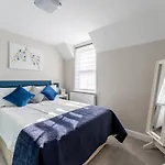 Pass The Keys Gorgeous Townhouse In The Heart Of Poole