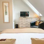 The Quay - Old Town Poole B&B - Great Location - Secure Free Parking