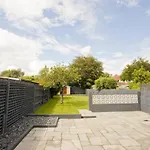 Ashley House - Beautiful 3 Bedroom House In A Fantastic Location Near Sandbanks.
