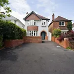 Ashley House - Beautiful 3 Bedroom House In A Fantastic Location Near Sandbanks.