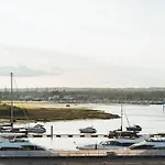 Poole Quay Sea View With Parking