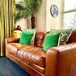 Designer Apartment Inc Free Parking & Fast Wifi 1 Minute Walk To Poole Quay - Great Location - Free Parking - Fast Wifi - Smart Tv - Newly Decorated - Sleeps Up To 2! Close To Poole & Bournemouth & Sandbanks