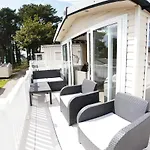 Sea Breeze Cabin