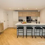 Aurora\'S Abode By Grandeur Property